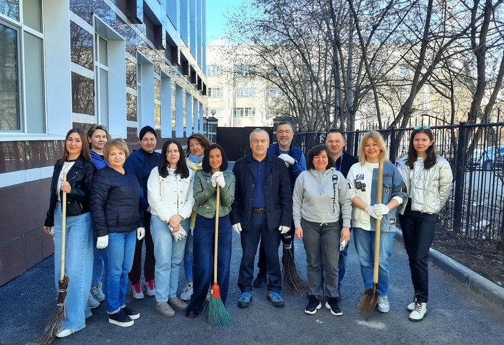 Коллектив Гарантийного фонда Республики Татарстан принял участие в общегородском субботнике